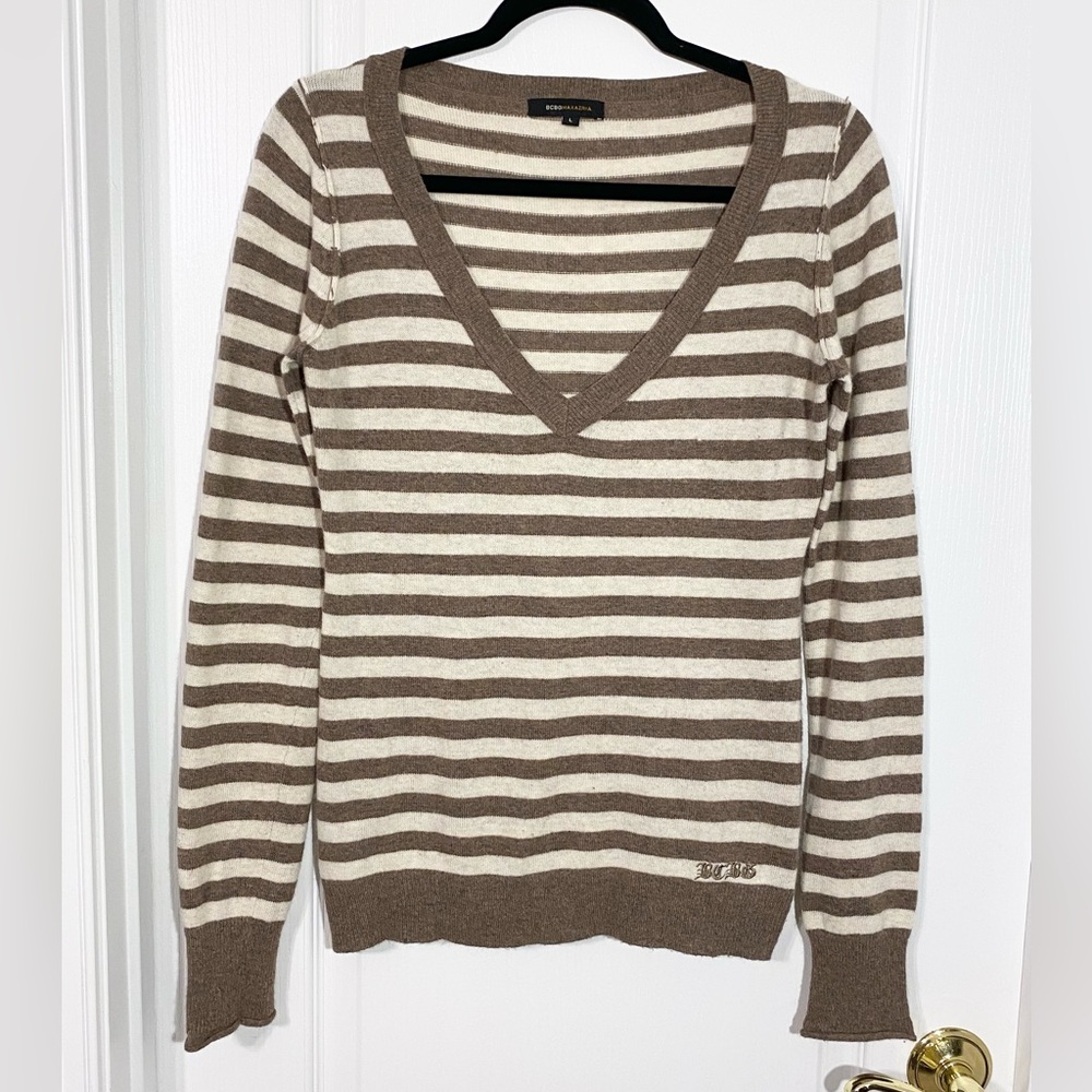 Y2K VTG BCBGMaxAzria Wool Angora Blend V Neck Striped Knit Sweater Taupe Large